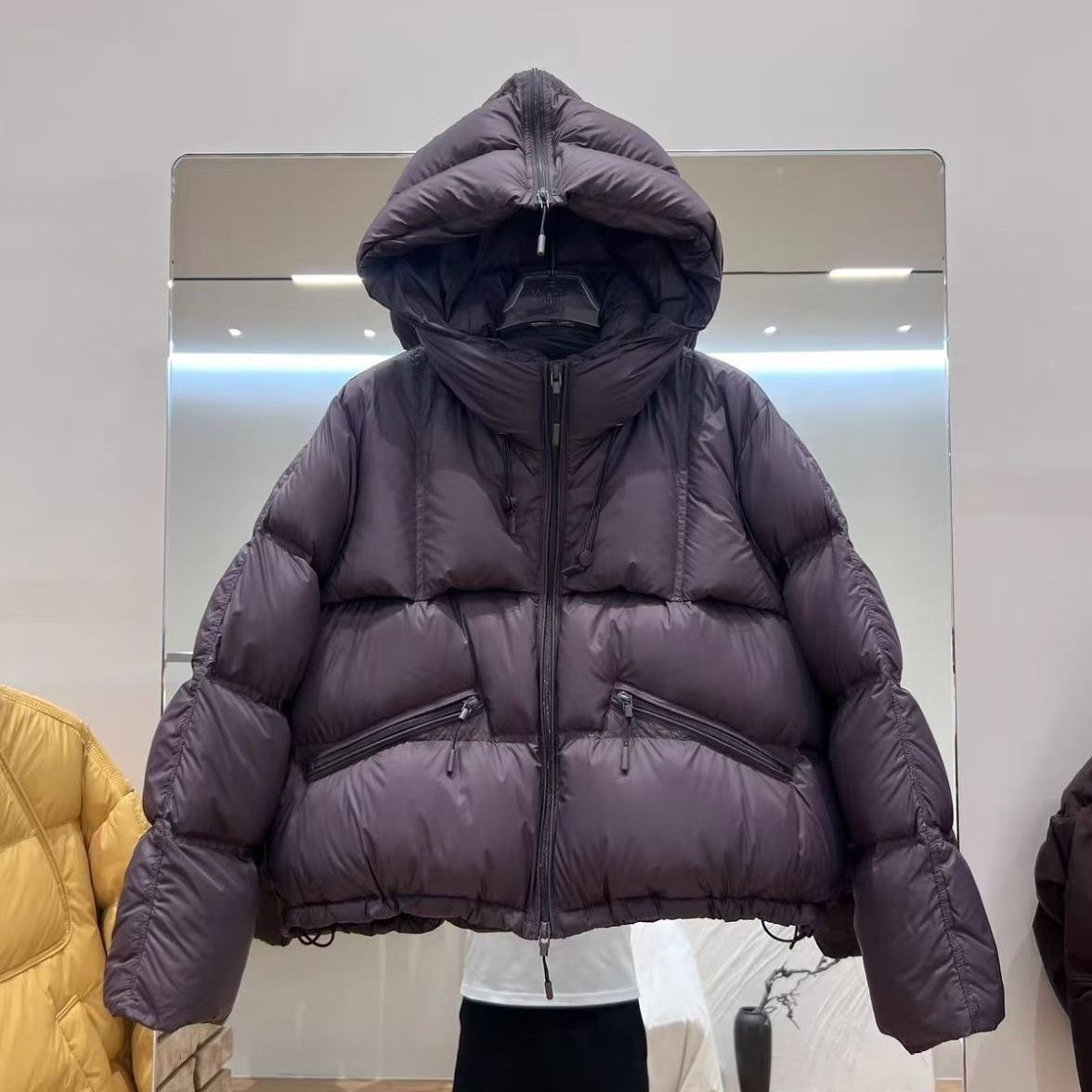 2025新款气质款短款小个面包连帽长袖茧型时尚廓形轻薄带帽羽绒服