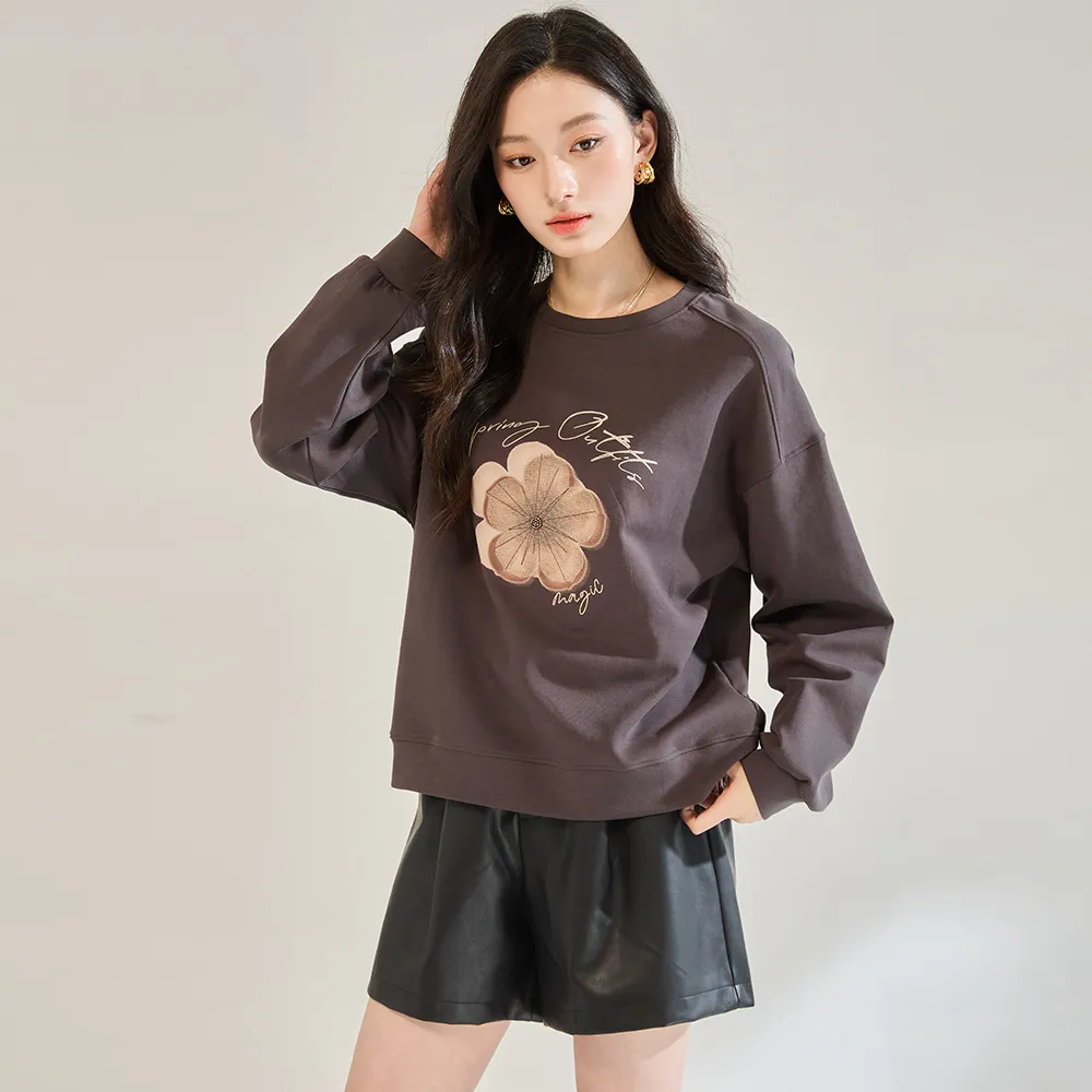 25秋季新款立体绣花朵套头慵懒风通勤圆领长袖薄款卫衣上衣29009