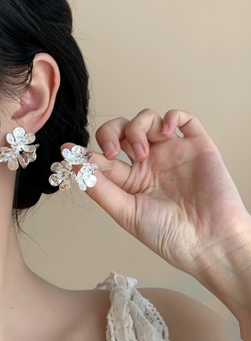 「绚丽之花」小众金属立体花朵耳饰蚊香盘耳夹女无耳洞高级感耳钉