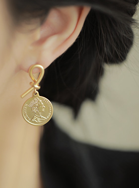「安妮斯顿午后」钱币独特设计耳环蚊香盘耳夹高级感耳饰法式复古