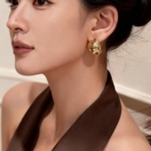 「破茧而生」高级轻奢耳钉金色蚊香盘耳夹无耳洞小众耳环精致耳饰