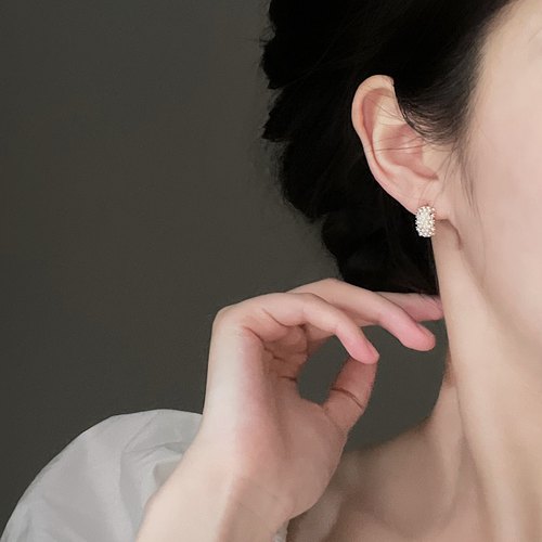 珍珠圈圈日常法式气质耳饰~