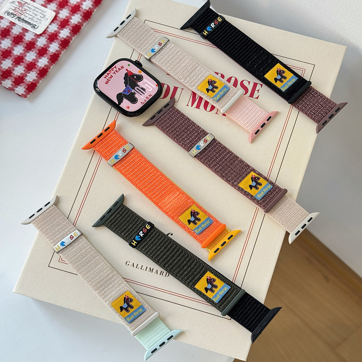 苹果Apple Watch11手表表带适用S1098765432马年贴贴马尼龙魔术贴
