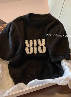 小香风黑色烫钻字母短袖毛衣女2025夏季新款短款圆领泡泡袖针织衫