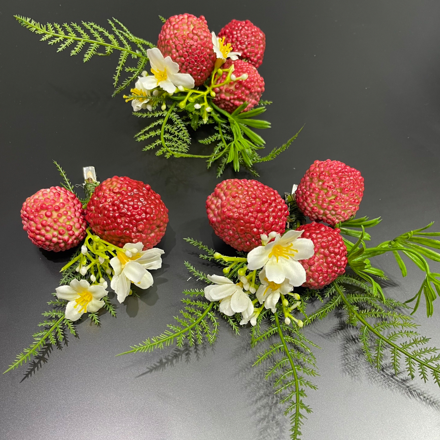 芸琪婚饰新中式新娘头饰汉服旗袍后区造型复古森系红色仿真荔枝盘