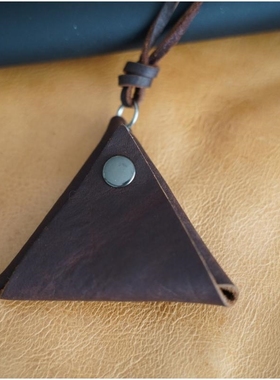 仿牛皮三角包~日系文艺复古挂脖零钱包项链 百搭挂坠饰品配饰毛
