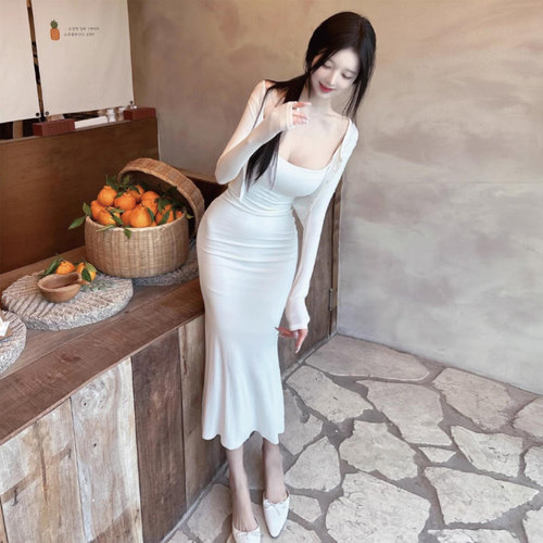 U领吊带紧身包臀长裙纯欲套装女