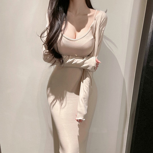 紧身包臀裙子性感鱼尾裙纯欲气质套装显身材夏季新款吊带连衣裙女