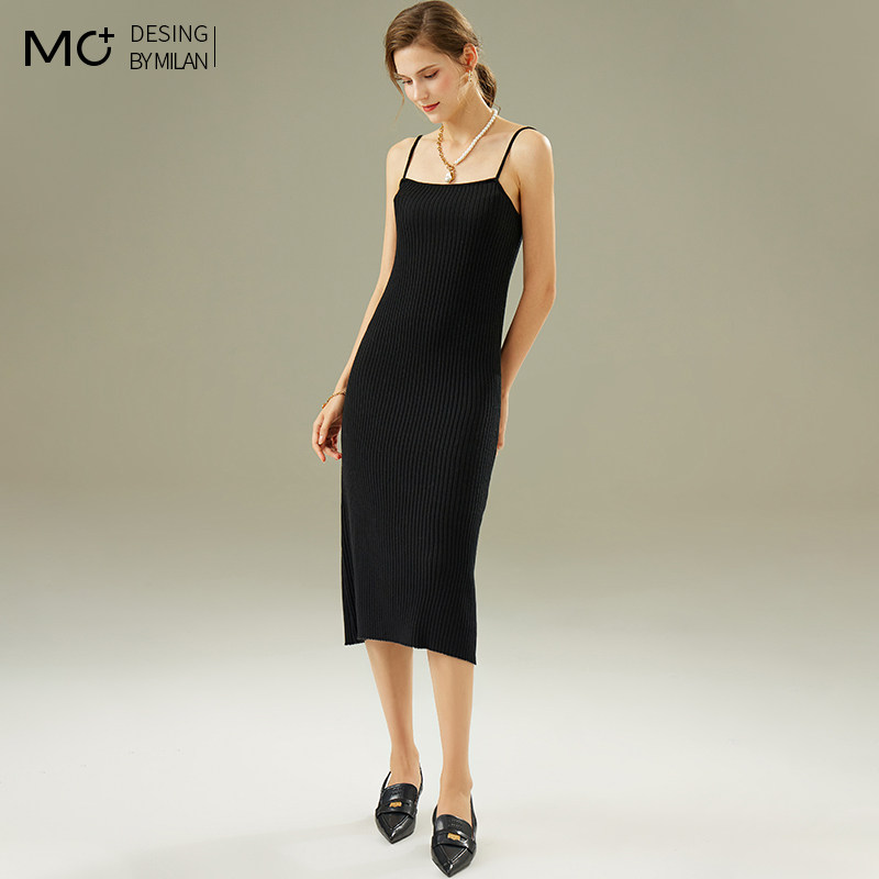 2025秋冬新款黑色中长款吊带羊毛针织连衣裙女显瘦打底内搭小黑裙