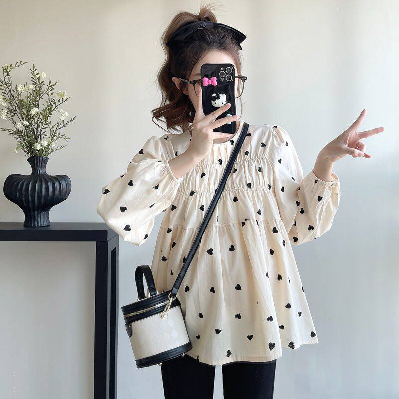 孕妇上衣洋气遮孕肚2026新款春夏新款宽松百搭娃娃衫百搭短袖上衣