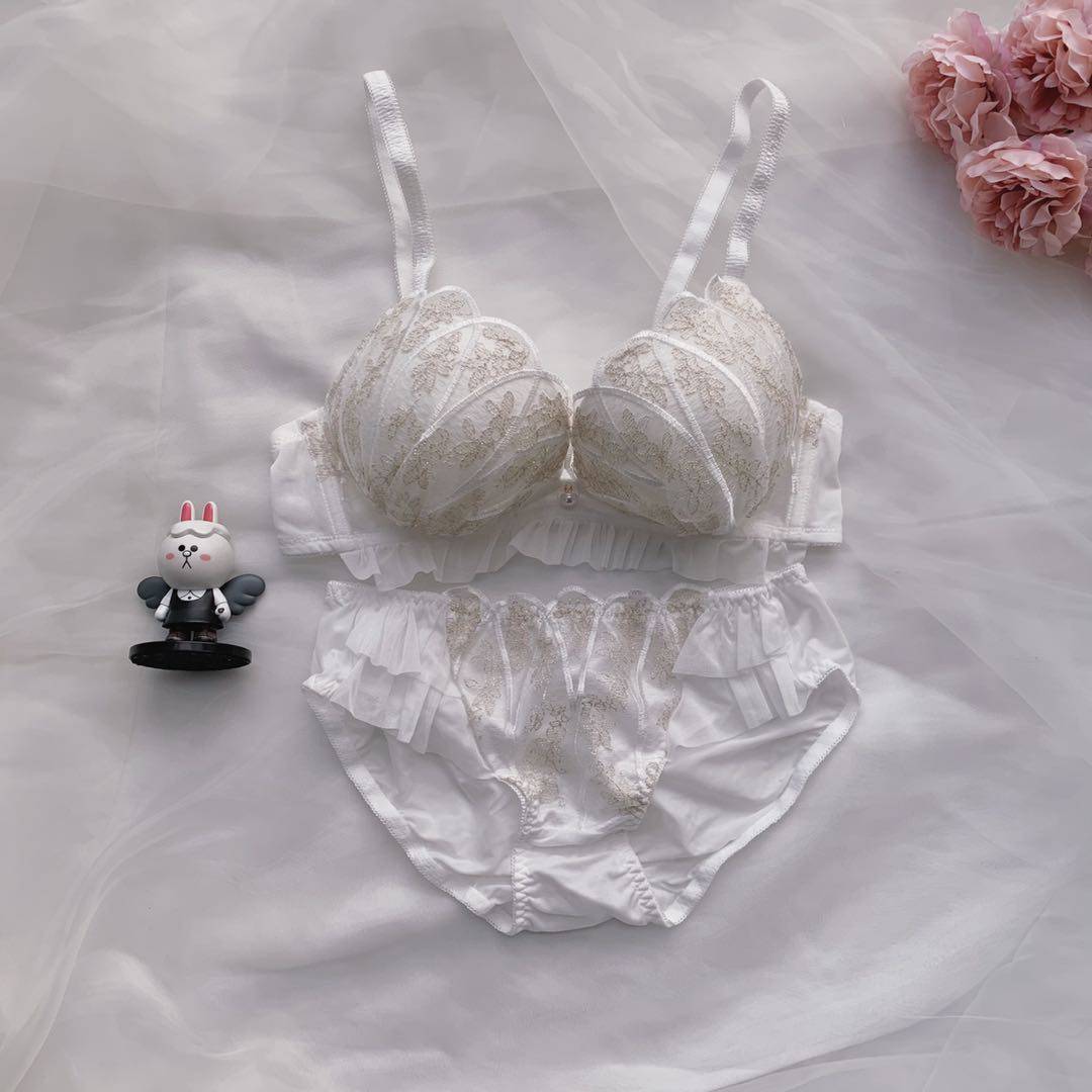 蜜桃日系贝壳无钢圈聚拢调整型上托女士文胸内衣套装蕾丝性感,女士内衣/男士内衣/家居服,文胸套装,淘宝优惠券,粉丝福利购,淘宝优惠卷