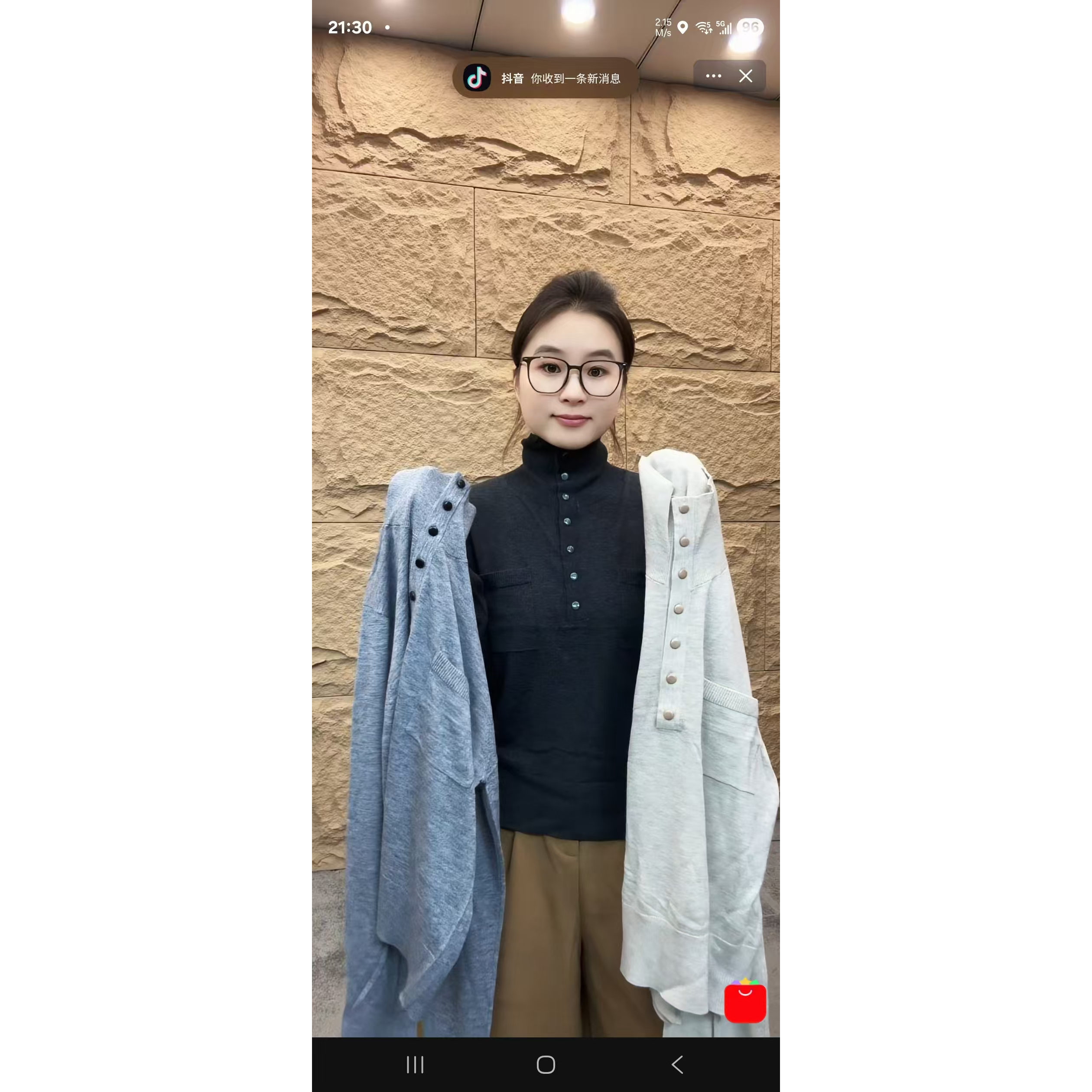 《曼曼力推》独家定染桑can丝咩咩绒双兜半高领300s精纺打底