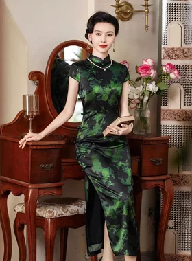 唐之恋2025夏季新款真丝旗袍女绿色高级感改良复古中式桑蚕丝长款