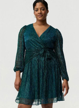 TORRID200斤180斤胸围120-130cm欧美大码优惠特价式中长款连衣裙