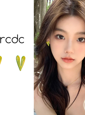 绿色爱心蚊香盘耳夹女无耳洞独特清新2025年新款气质简约独特耳饰