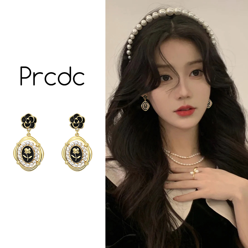 法式不对称玫瑰花耳钉