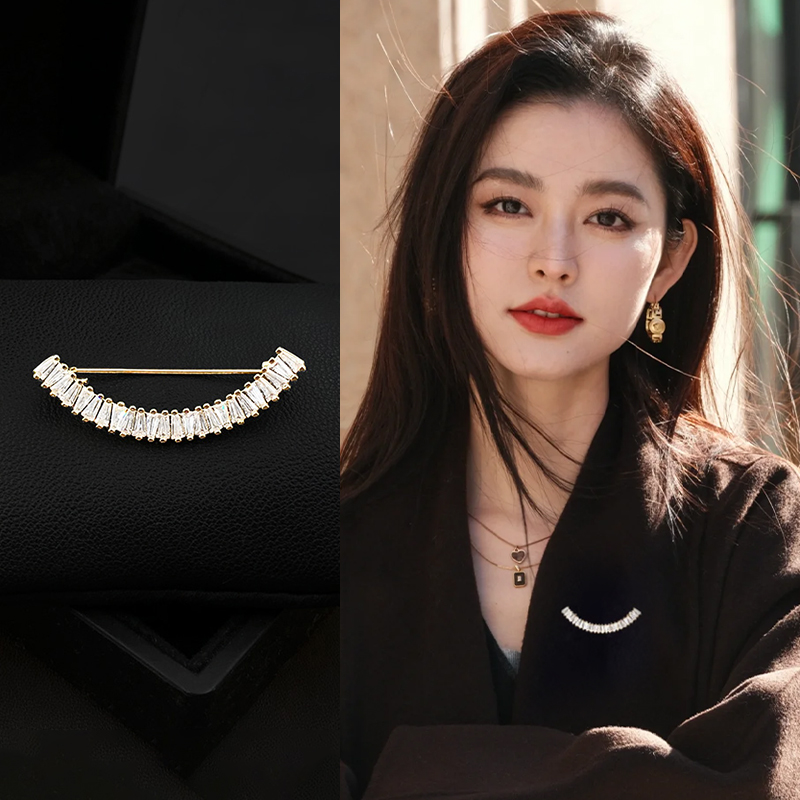 金色微笑胸针女士新款