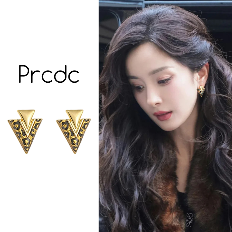 金色豹纹V型耳环女轻奢