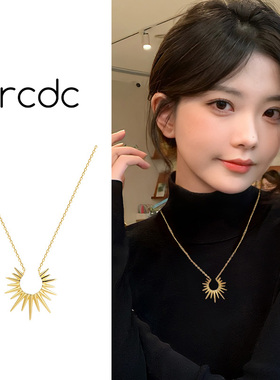 金色项链小众独特设计吊坠高级感2025新款爆款轻奢气质毛衣链配饰