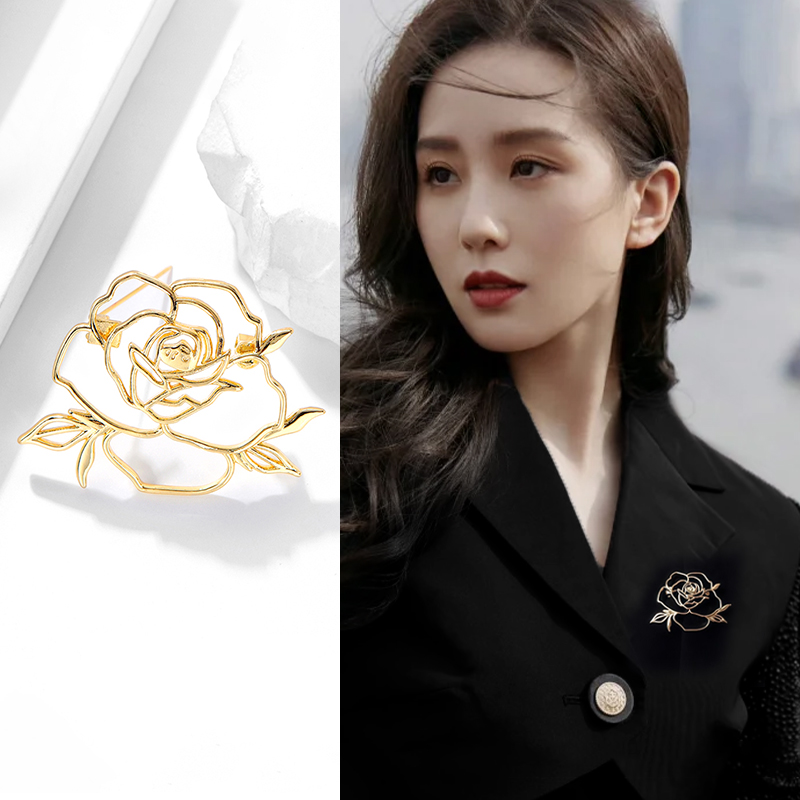 金色镂空玫瑰胸针轻奢
