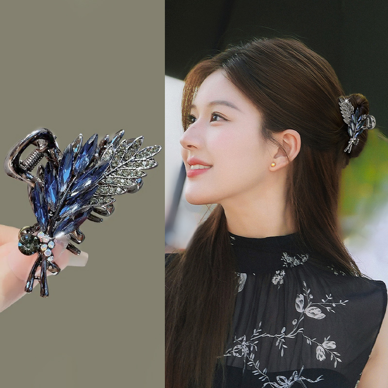 轻奢高级树叶抓夹女新款