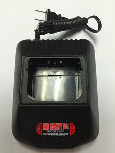 。适配摩托对讲机GP3188 GP3688充电器 一体式充电器氢电充电器