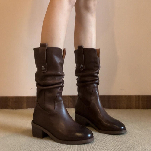 显瘦复古棕色软皮粗跟高跟堆堆靴女2024年新款西部牛仔靴尖头短靴