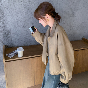 卡其色休闲翻领短外套女秋2025新款高级感穿搭小个子气质减龄夹克图片
