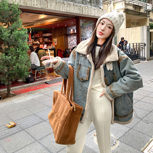 羊羔毛牛仔厚外套女2024冬港风宽松设计感洋气小个子皮毛一体棉衣图片