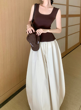 【5折】GYOKUU 棕色弹力针织拼接白色牛仔布背心连衣裙