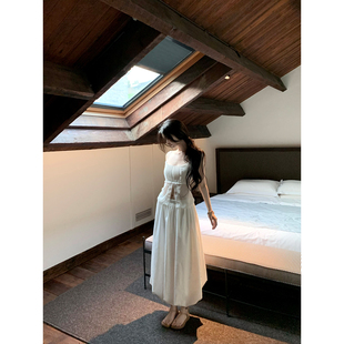 白色松紧花苞半身裙 2025ss GYOKUU 含苞待放