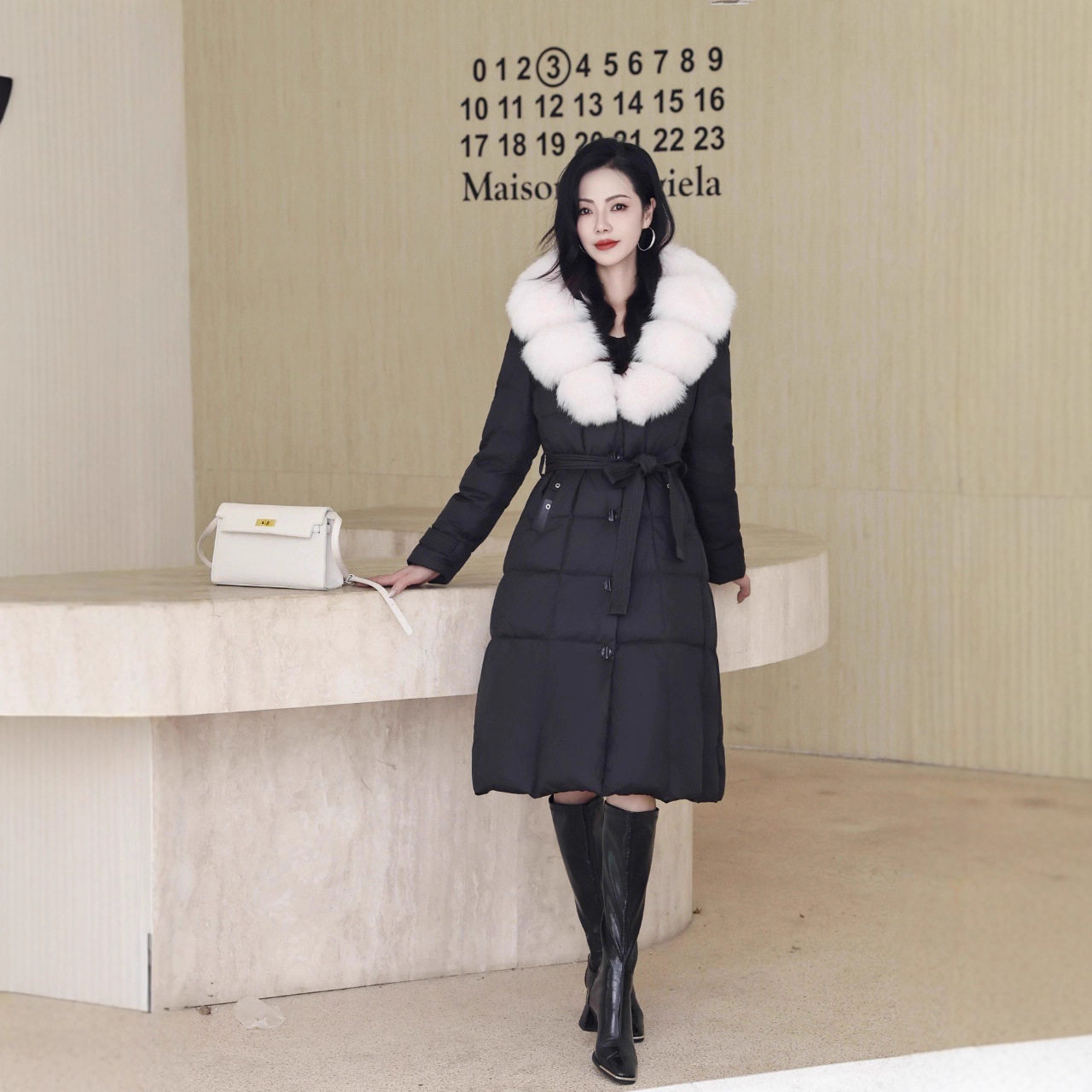 纯色羽绒服女冬季2025新款大毛领时尚洋气中长款过膝90白鸭绒外套