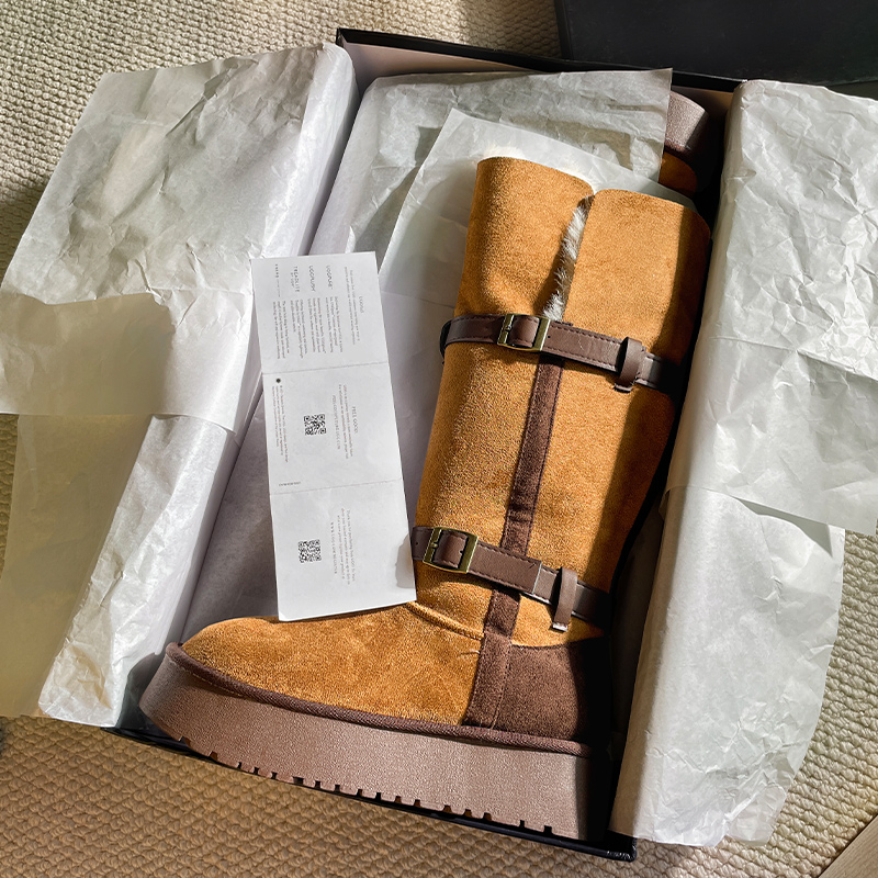 奥莱精选翻边雪地靴毛毛女款2025冬季羊皮毛一体加绒保暖长筒棉鞋