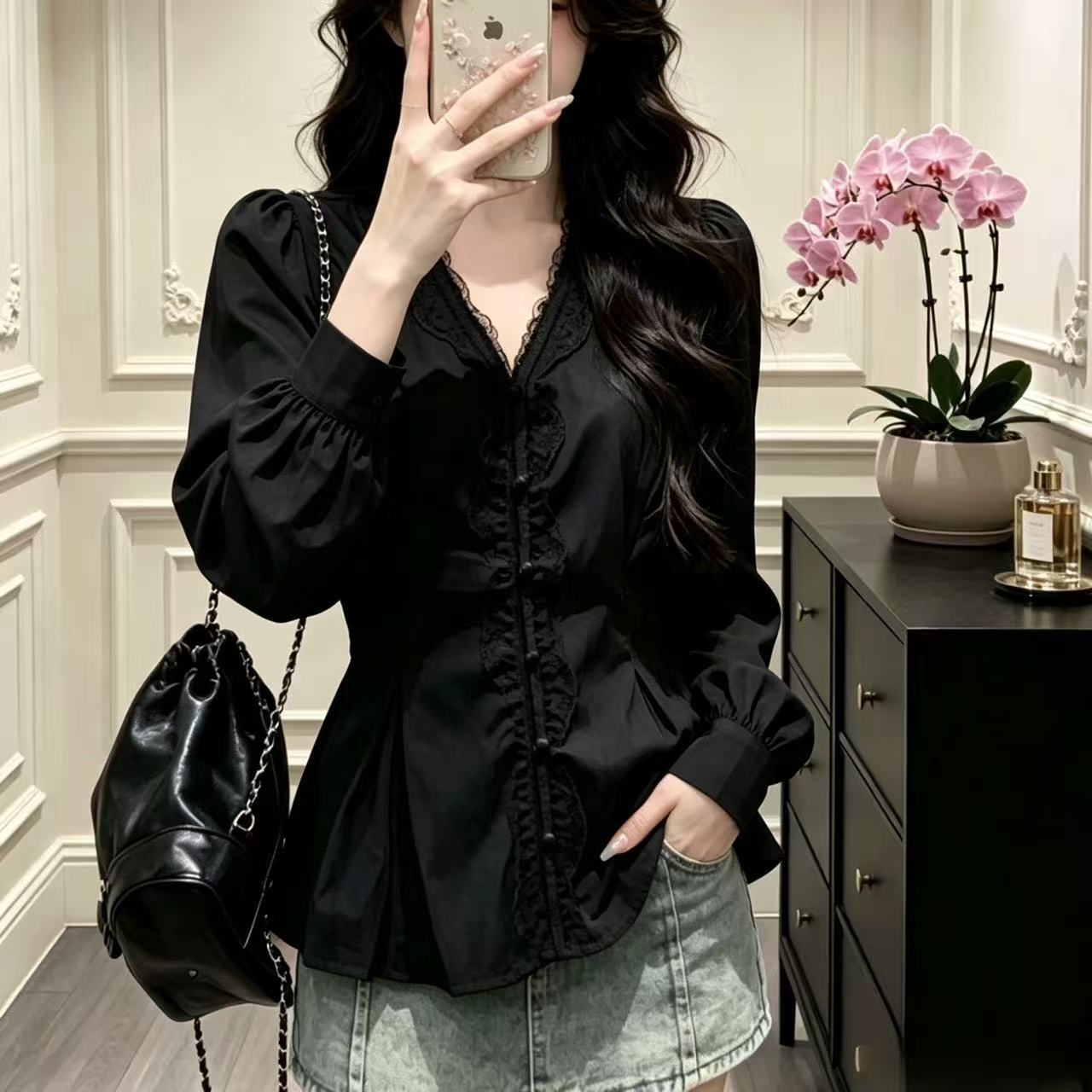 韩系甜美蕾丝拼接V领长袖衬衫秋季胖MM收腰减龄时尚大码薄款上衣