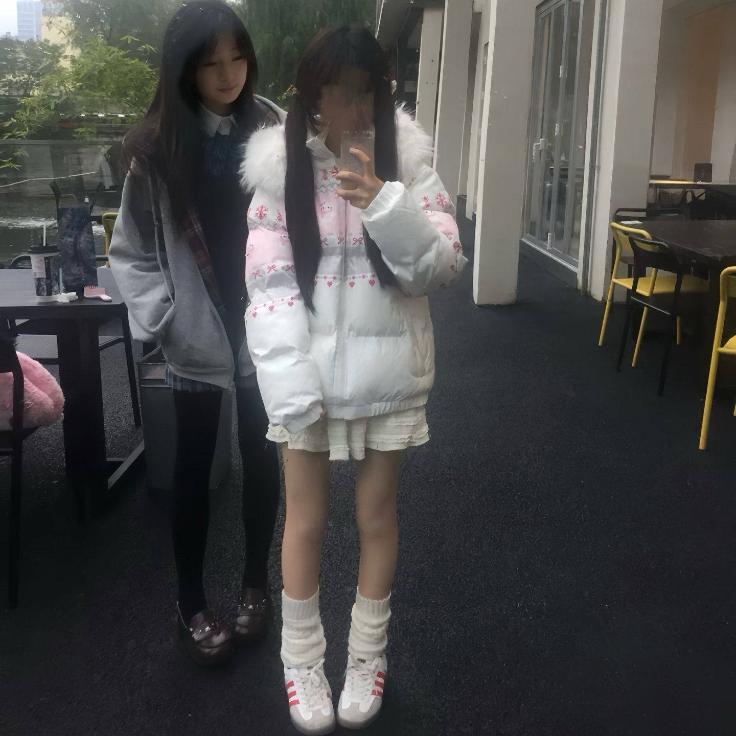 小众甜美可爱风白色毛领连帽羽绒服女款2025冬季加厚保暖短款外套