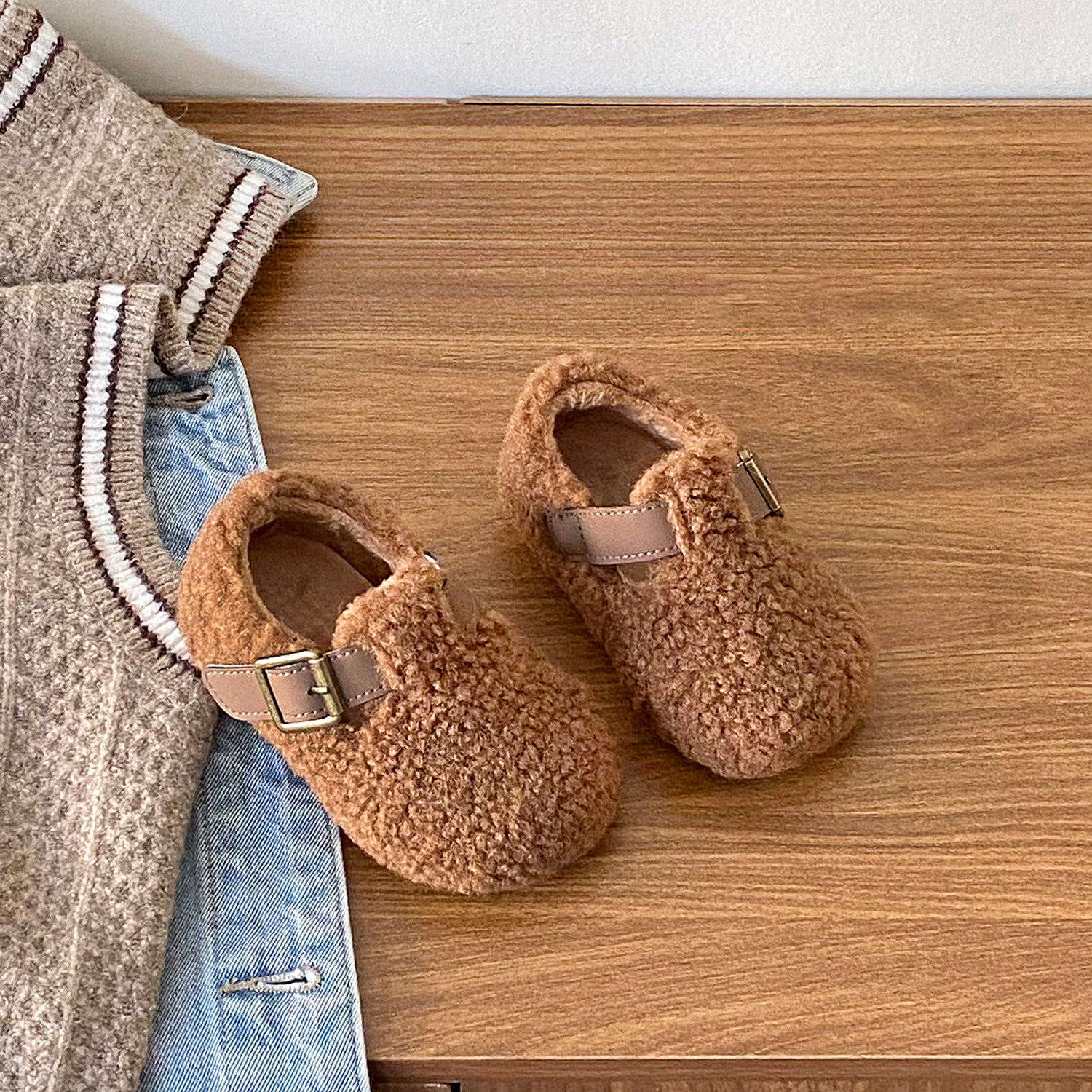 韩版儿童毛毛鞋保暖棉鞋2025冬季新款女童皮带扣羊羔毛勃肯鞋男童