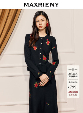 MAXRIENY玫瑰千金针织衫修身黑色毛衣长袖上衣针织开衫千金感穿搭