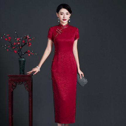 婚礼婆婆旗袍复古长款酒红色醋酸缎提花传统婚礼妈妈婚宴夏季旗袍