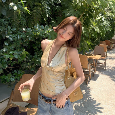 程一梨黄色缎面波点挂脖吊带