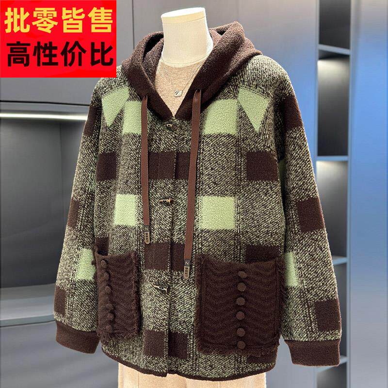 时尚休闲大码胖妈妈装格子外套女春秋新款上衣洋气中老年针织大衣