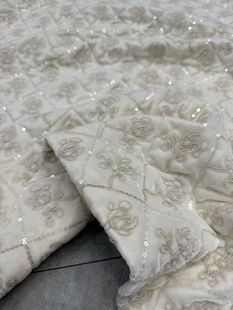 高定真丝丝绒面料重工刺绣桑蚕丝絮片新中式国风外套马甲服装布料