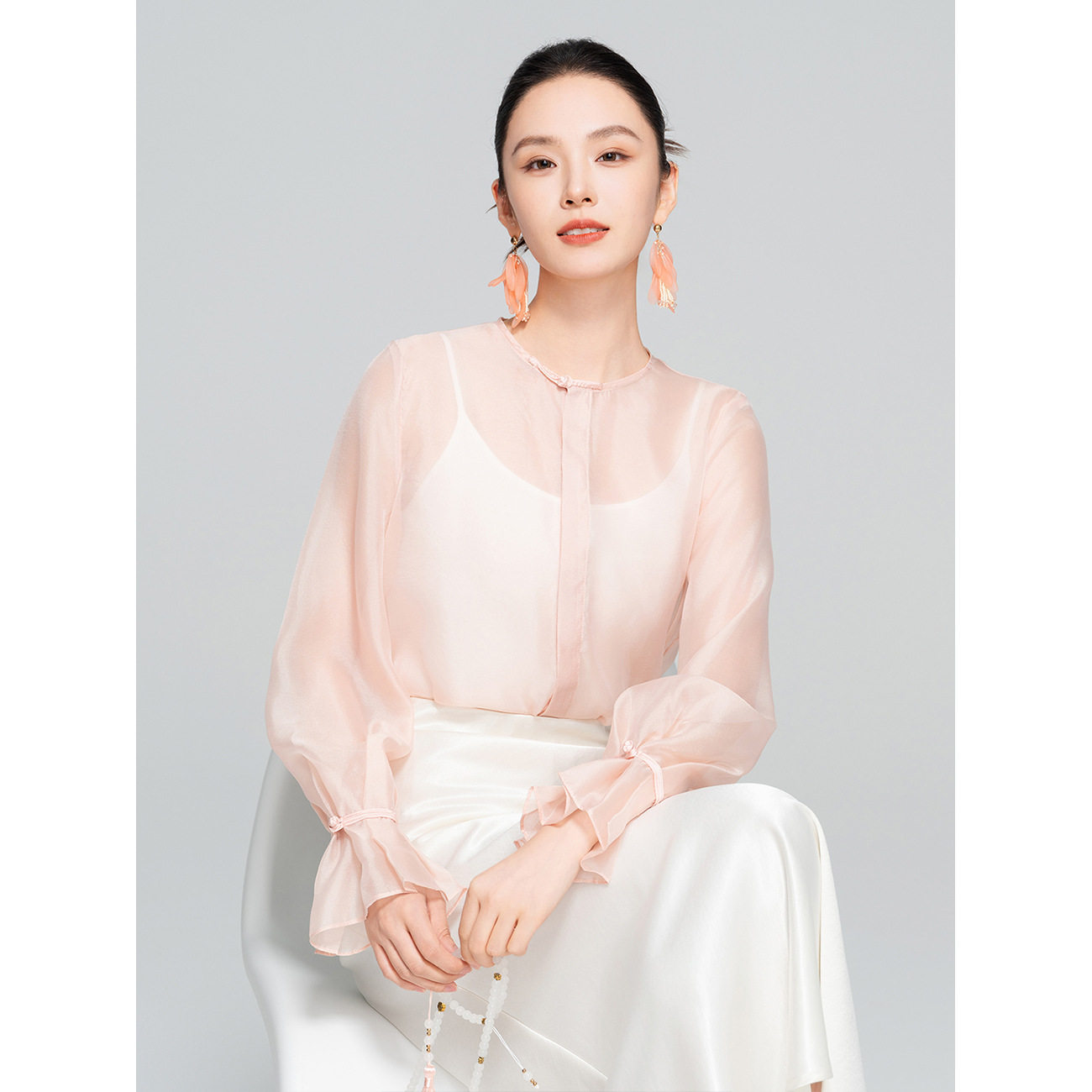 园园美衣新中式国风衬衫女圆领喇叭袖上衣百搭衬衣D