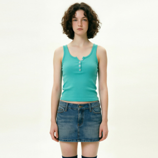 吊带背心女 清爽石绿色半开领纽扣螺纹针织修身 马卡龙系 2026夏季