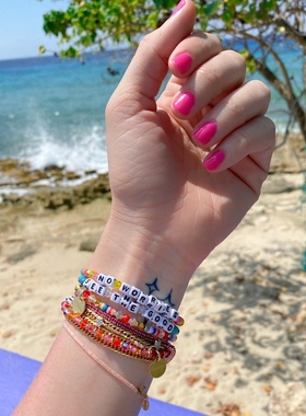 ins波西米亚彩虹女字母love手链