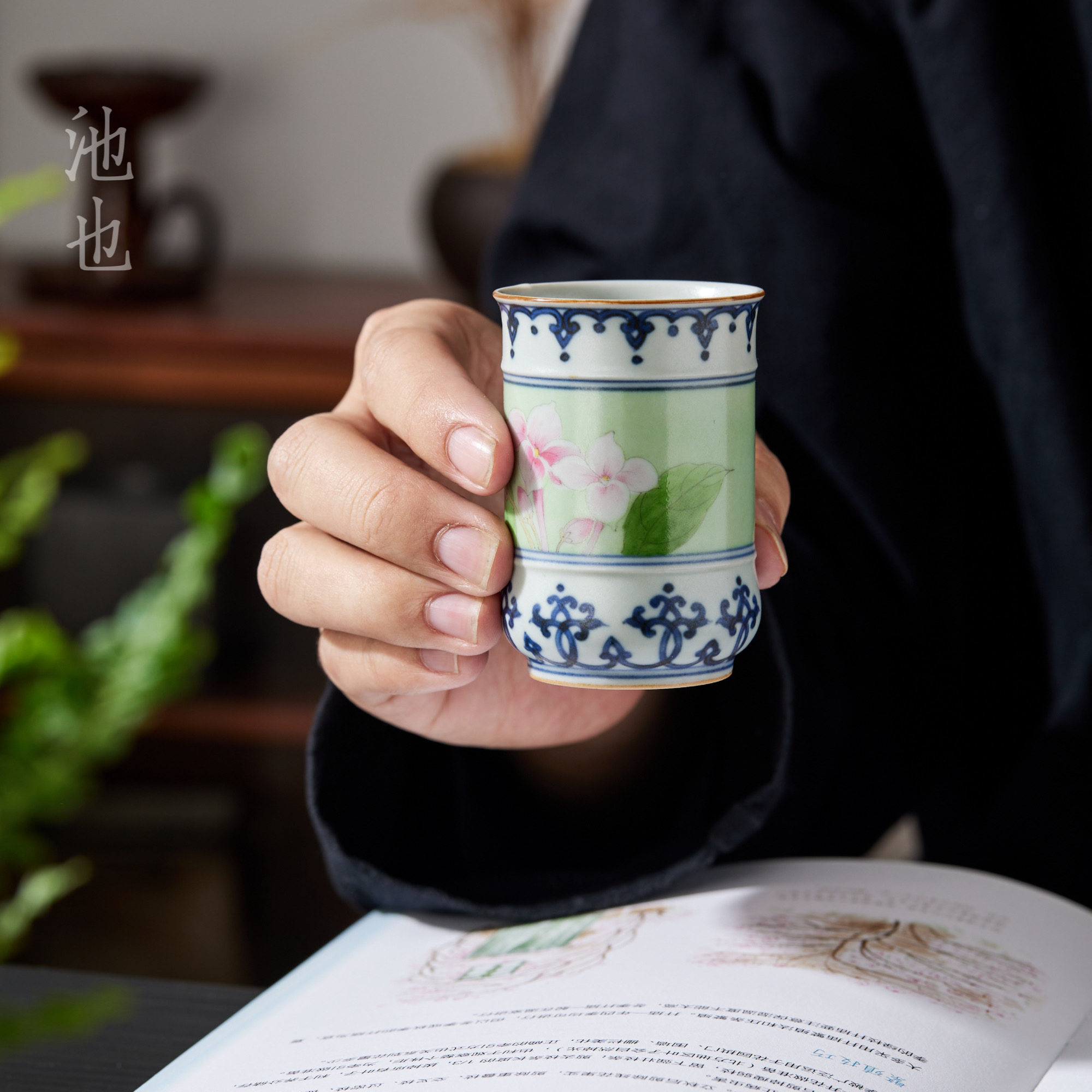 池也景德镇手绘青花缠枝莲百合闻香茶杯陶瓷主人杯品茗杯功夫茶具