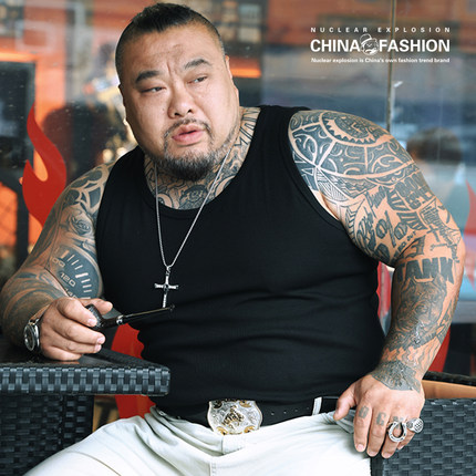 核爆炸街头潮流新款升级肌肉硬汉大码外穿黑色打底紧身跨栏背心男