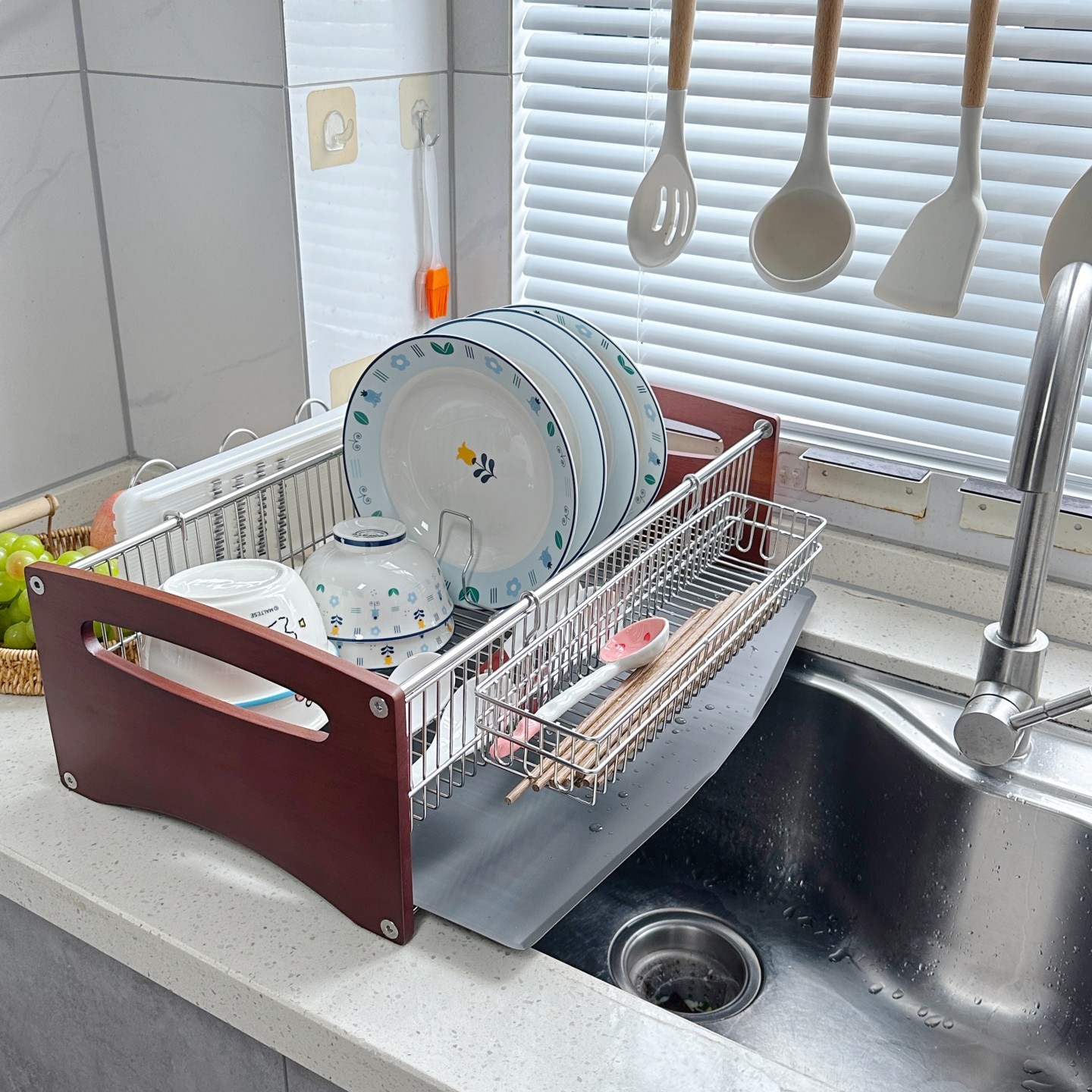厨房水槽置物架台面不锈钢碗盘收纳筐多功能家用水杯碟筷子沥水篮,厨房/烹饪用具,水槽置物架,淘宝优惠券,粉丝福利购,淘宝优惠卷