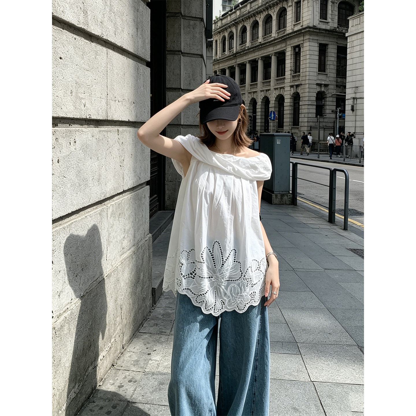 HUAX 法式甜辣妹一字肩花朵镂空衬衫女夏季白色宽松遮肉显瘦上衣