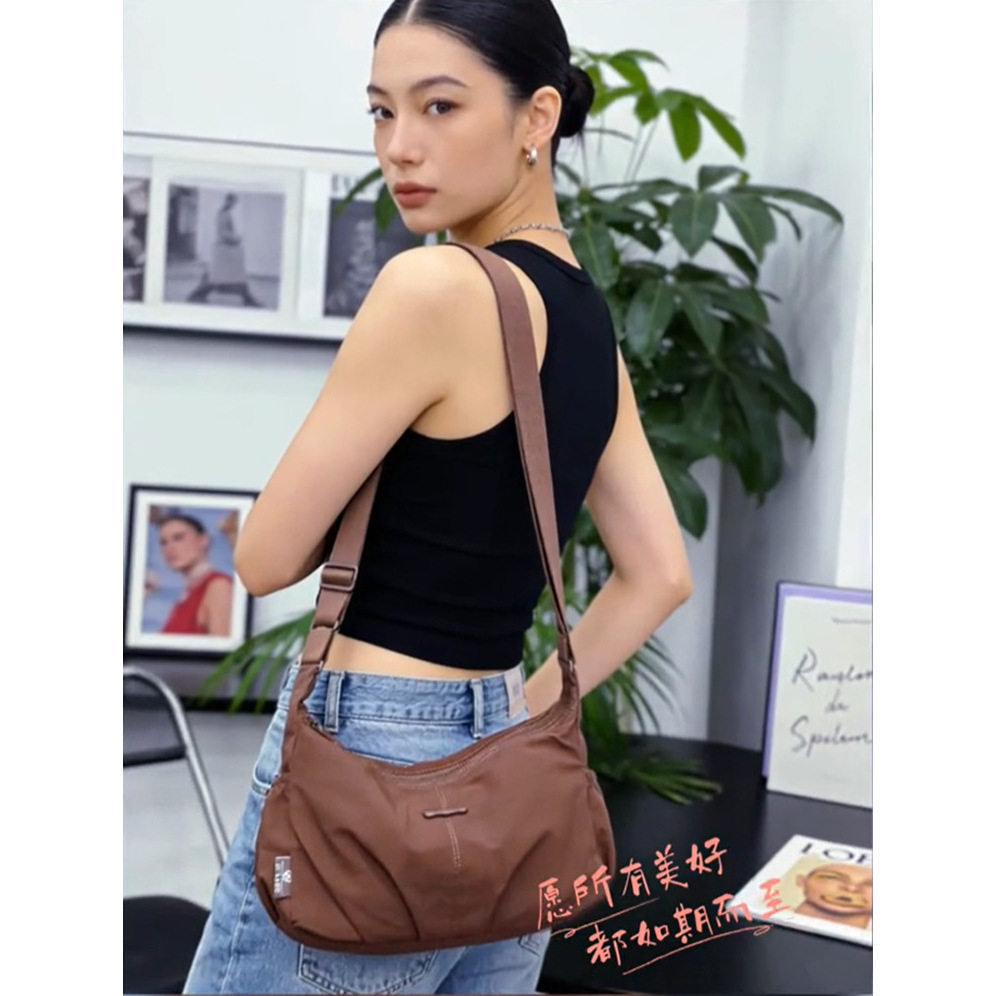 斜挎包女高级感小众饺子包大容量时尚轻便防水尼龙布新款女士包包,箱包皮具/热销女包/男包,通用款女包,淘宝优惠券,粉丝福利购,淘宝优惠卷