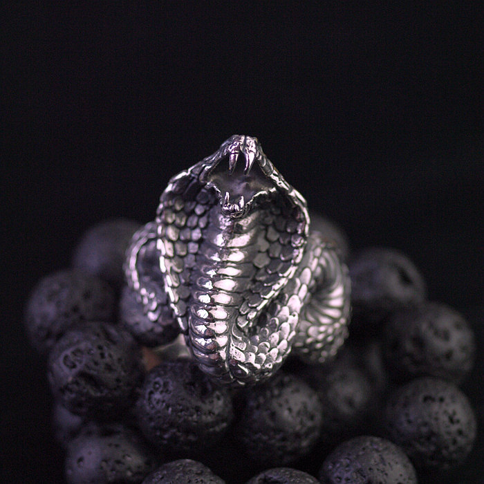 泰国进口男士朋克哥特款进击的眼镜王蛇925纯银戒指盘蛇泰银饰品